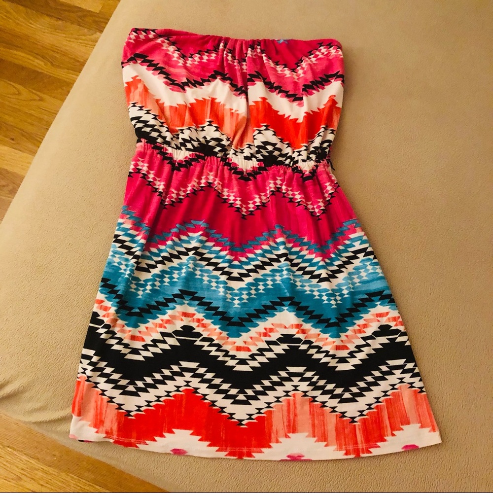 Multi color strapless dress